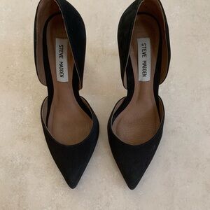 Steve Madden Black Pointed Toe Heels - Pre-owned